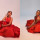 7 Potret Yuni Shara Pakai Gaun Merah, Tampil Bak Remaja