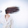 9 Cara Mengatasi Rambut Rontok Berlebihan, Kenali Penyebabnya
