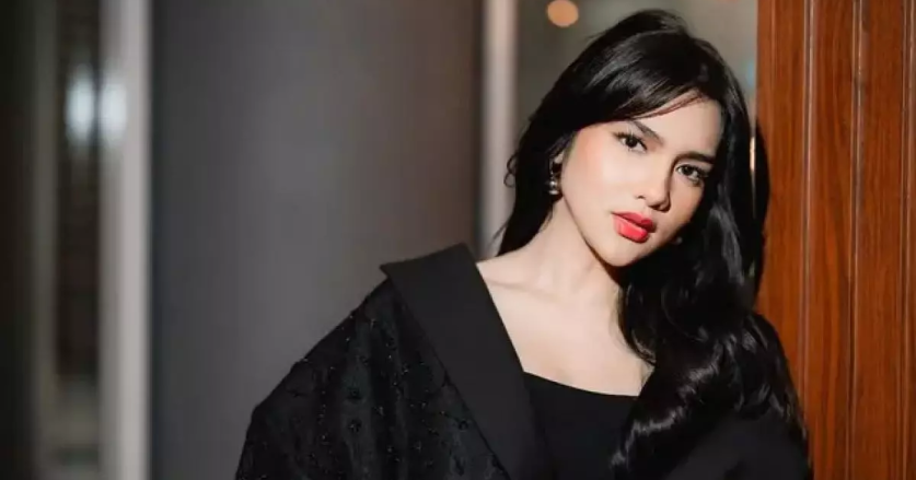 Pesona Davina Karamoy di Film Kang Solah from Kang Max X Nenek Gayung