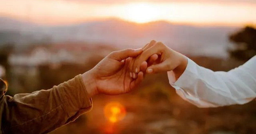 8 Kebiasaan Pasangan Dewasa untuk Hubungan Langgeng