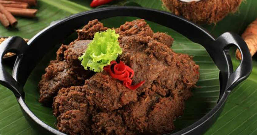 7 Kebiasaan Makan Malam Khas Keluarga Indonesia yang Masih Bertahan
